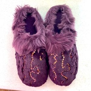 Fuzzy Warm Slippers